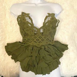 Free People Women's Olive Sparrow Lace Ruffle Adella Camisole Blouse Top Size XS